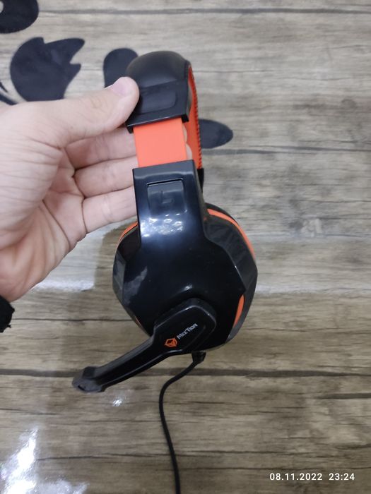 Продается Наушники MeeTion