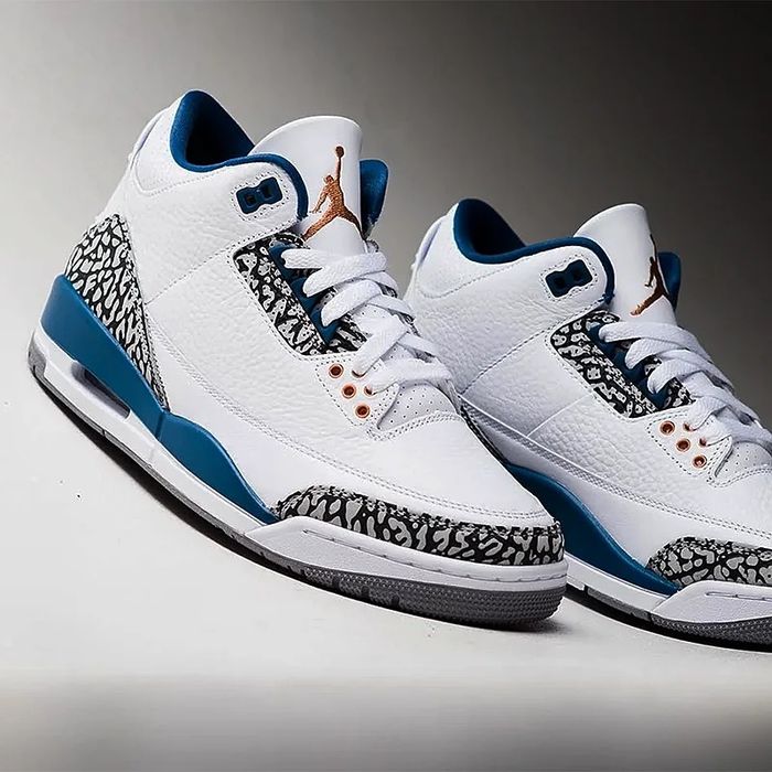 Air Jordan 3 Retro Wizards