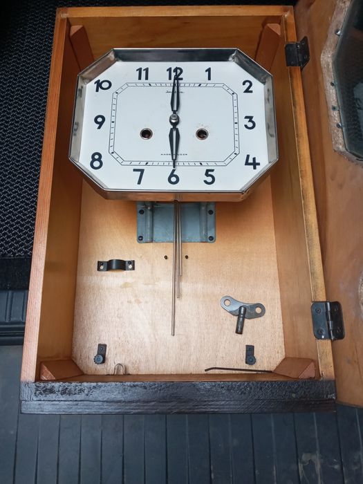 Старинные часы Советского производства