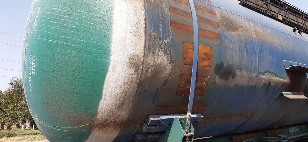 ЦИСТЕРНЫ, вагонные 90 кубовые