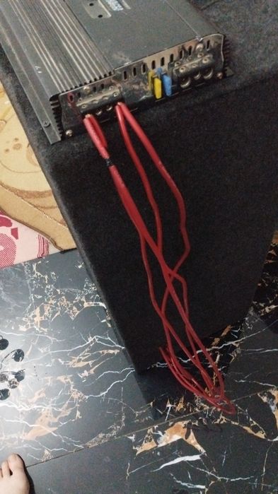 Продам саббуфер срочно