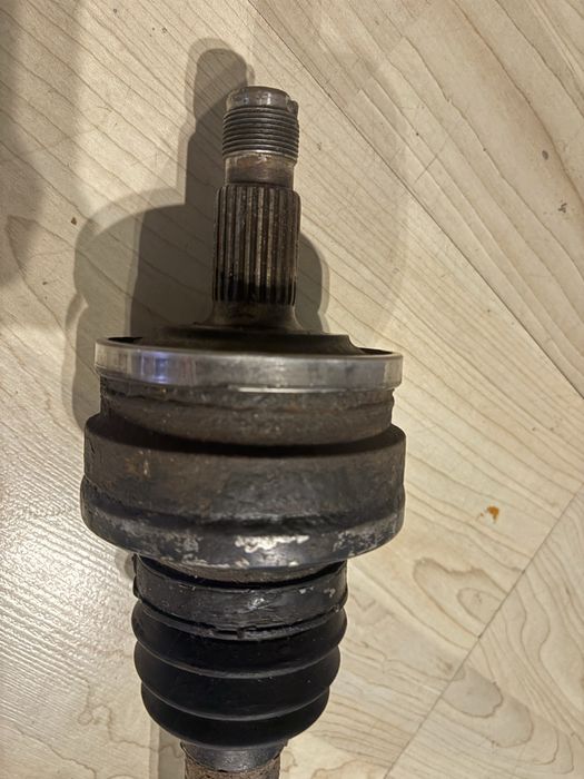 Полуоска за Mercedes CLK 500 / 5.5 W209 – здрава, готова за монтаж