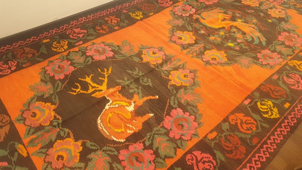 Продам ковёр ручной работы