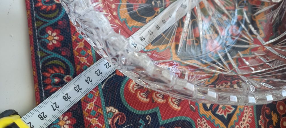 Кристална масивна купа