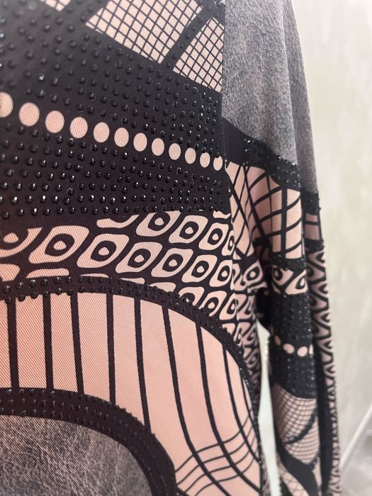 Рокля с кристали