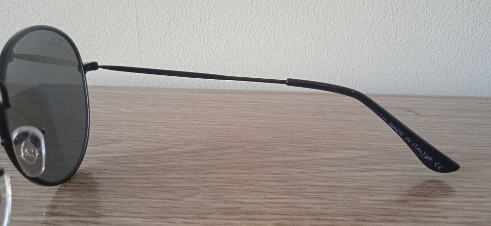 Очки Ray Ban в хорошем состоянии