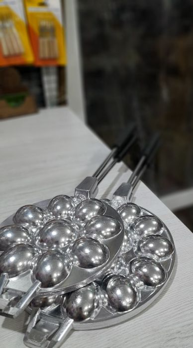 Орешница для выпечки. Yonģoq qolip