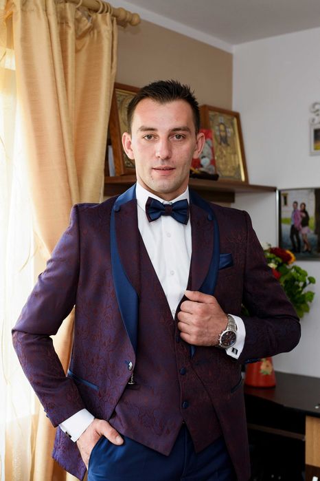 Costum ceremonie