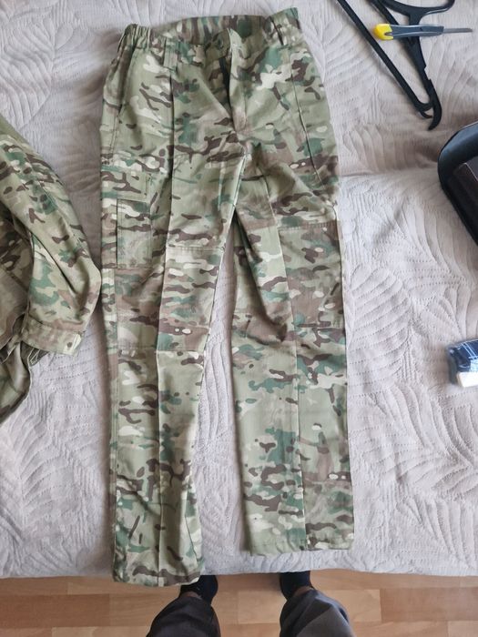 Продаю военную форму мультикам