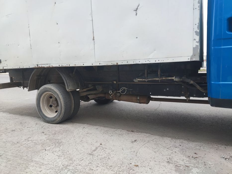 Газел 2011.     .