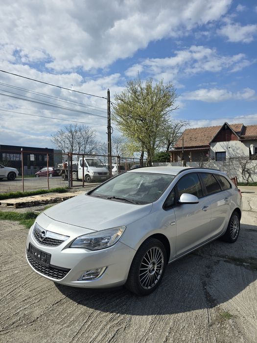 Opel Astra J 1.4 i Ecotec benzina Euro5