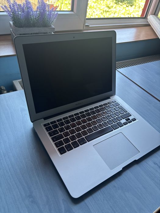 Macbook air 13 mid 2013