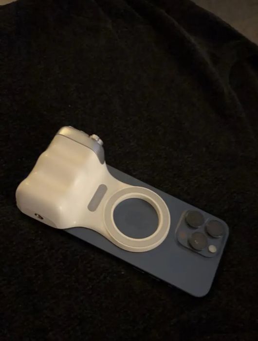 Grip Telesin Bluetooth MagSafe - ideal pentru selfie-uri și poze stabi