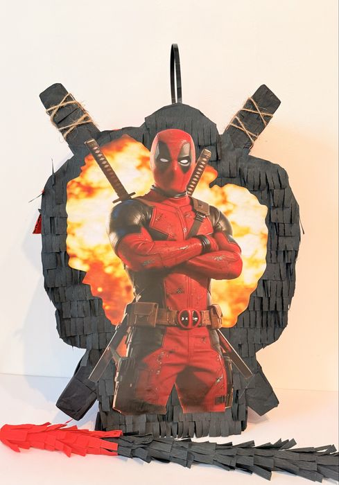 Дедпул пинята deadpool