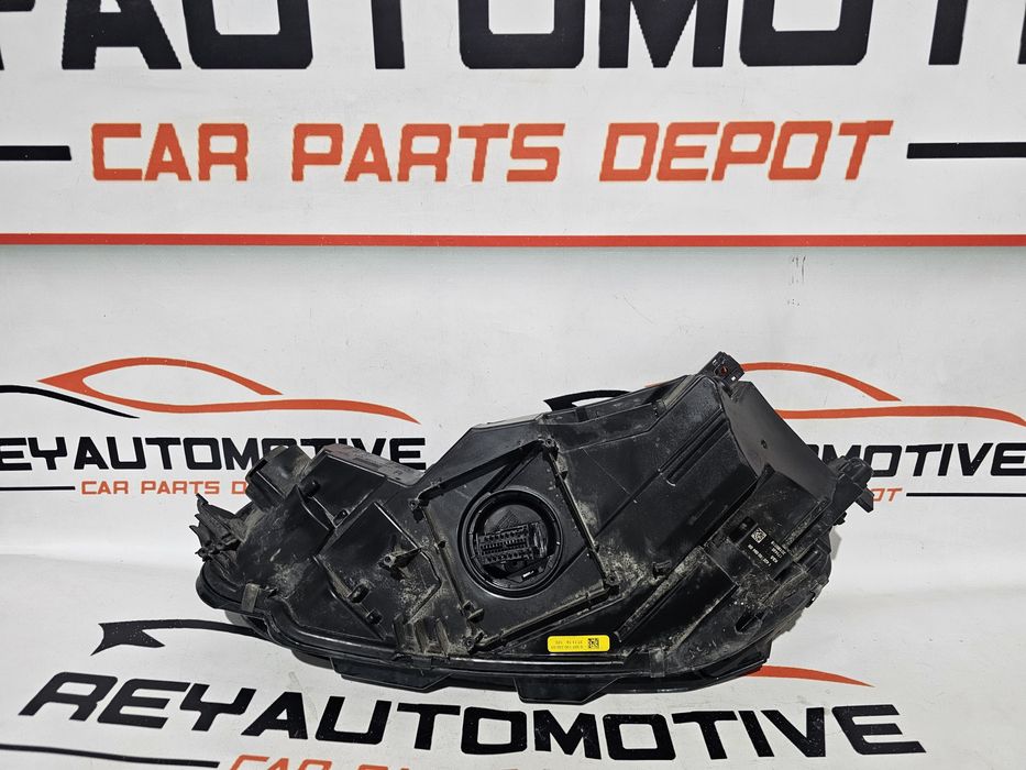 Far dreapta led Audi A5 8W dupa 2016 avariat