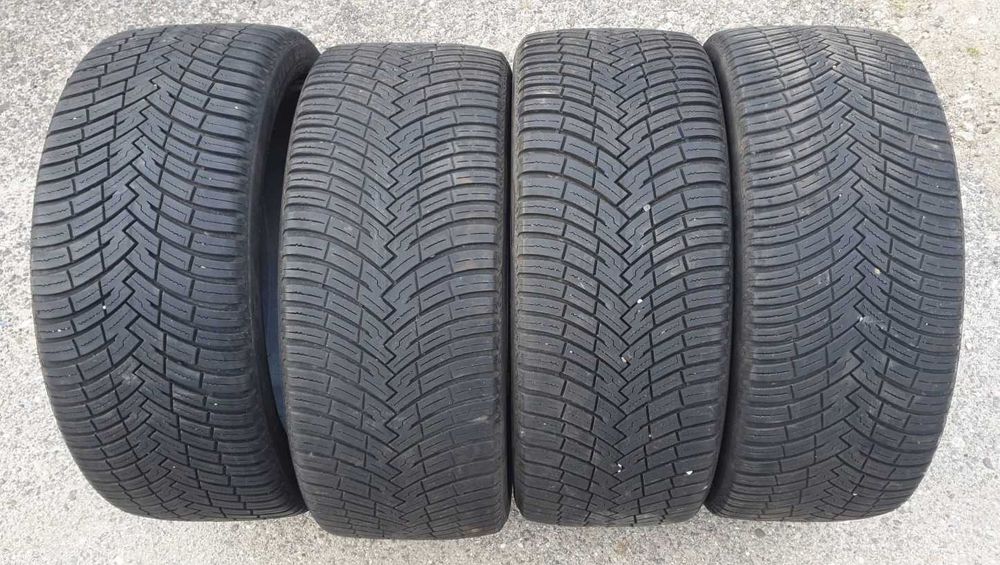 set 4 anvelope 235/40/19 Pirelli + 7 mm
