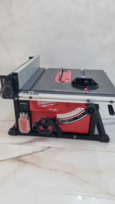 Circular Milwaukee m18