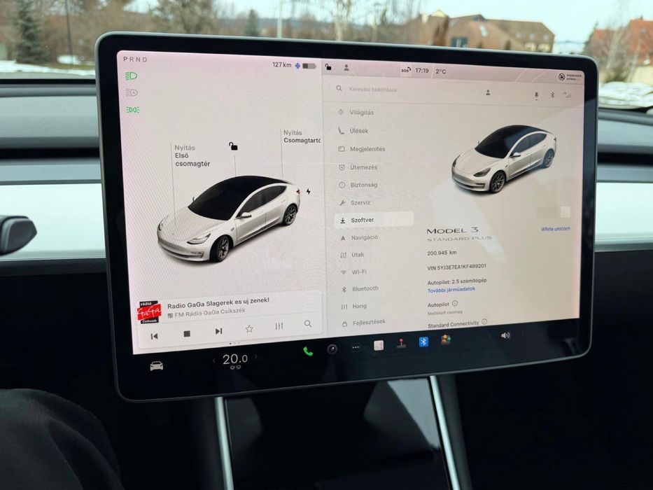 Tesla model 3 standard range+ 2019