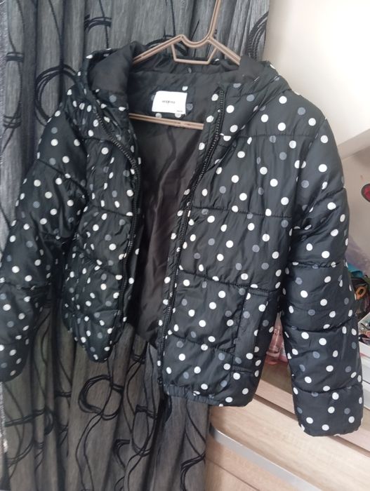 Продавам 3 детски пролетни якета