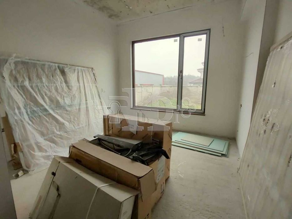 Продава се Къща в Добрич, Дружба 2 - 585 кв.м за 262 €/кв.м - Снимка #7