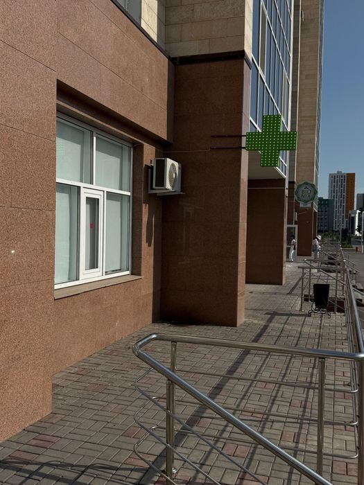 Продам крест для аптек 80х80см