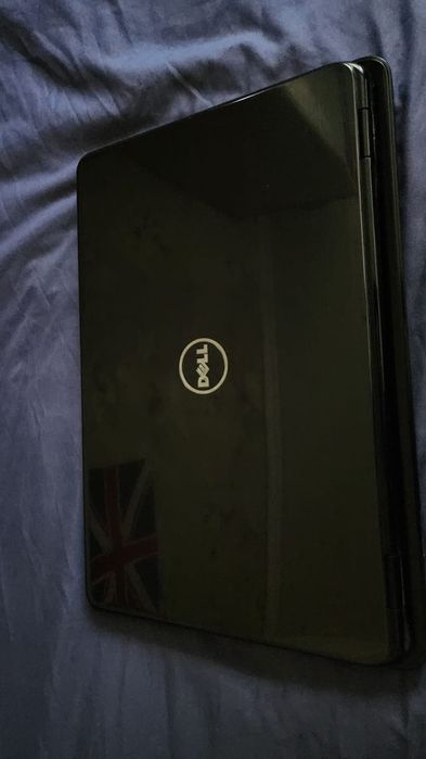 Отличный Ноутбук "DELL"