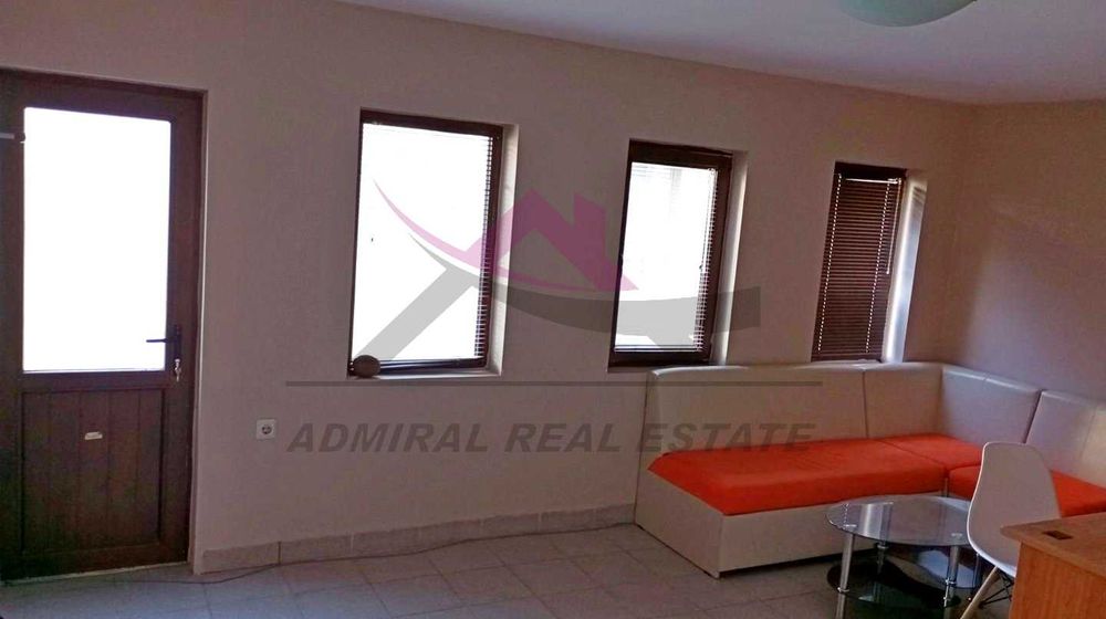 Дава се под наем Офис в Варна, Център - 20 кв.м за 175 € - Снимка #1