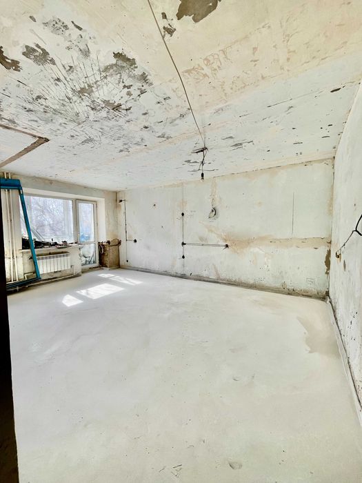 1-комнатная по Республике ][