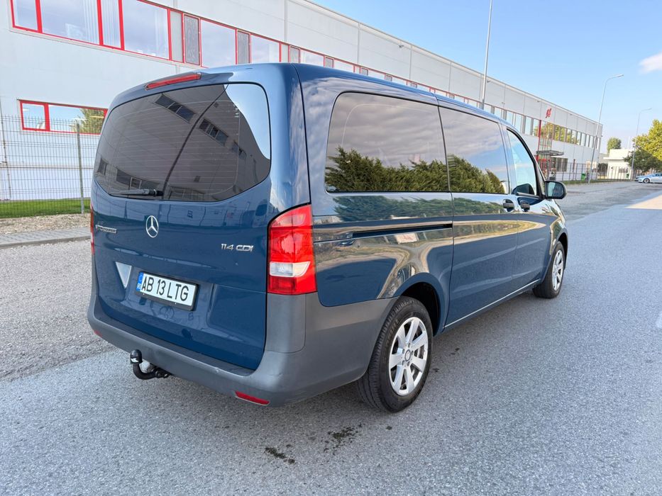 Mercedes Vito Tourer 114 cdi lung an 2014, 8 locuri, usi pe ambele parti