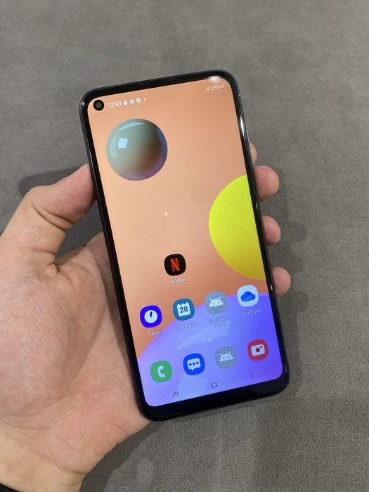 Продам телефон Samsung A11