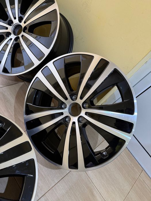 Original Mercedes EQS 19 cola