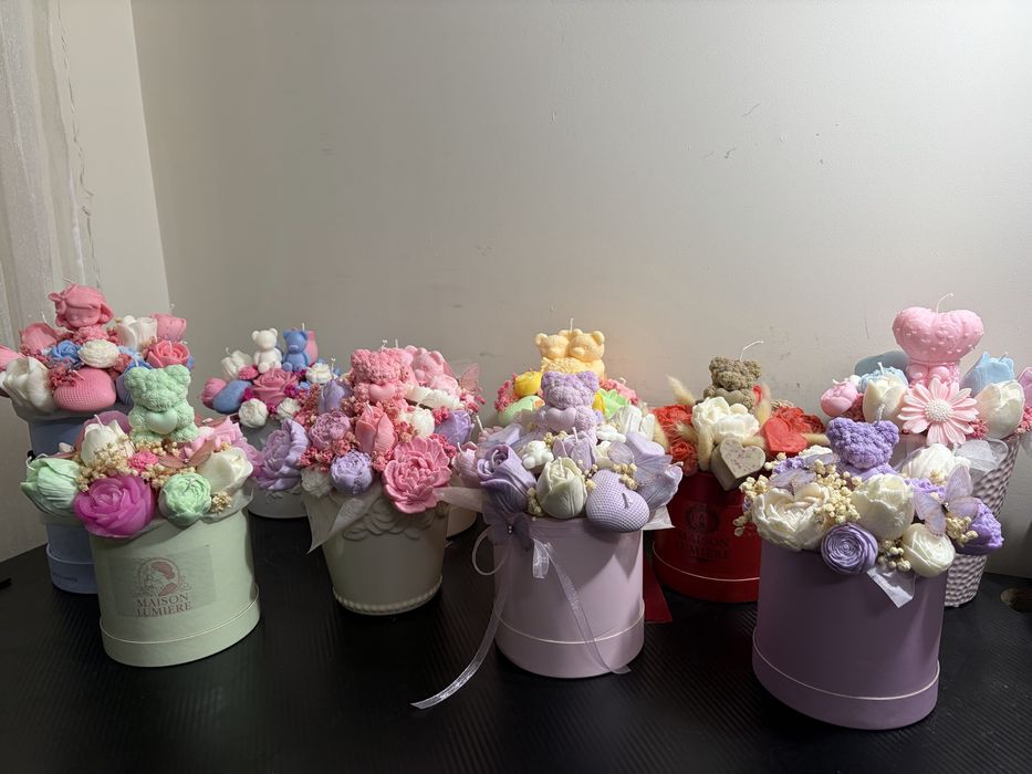 Подаръчни Букети от Ароматни Свещи