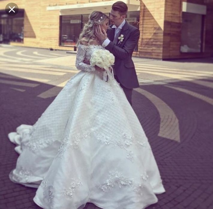 Шикарное свадебное платье !!!