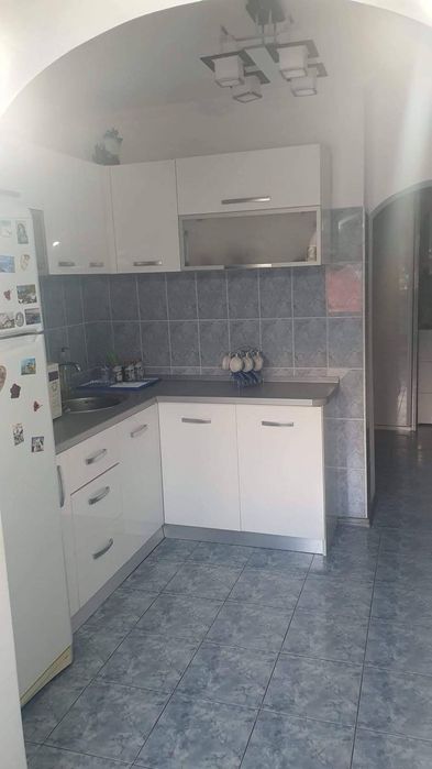 Închiriez Apartament