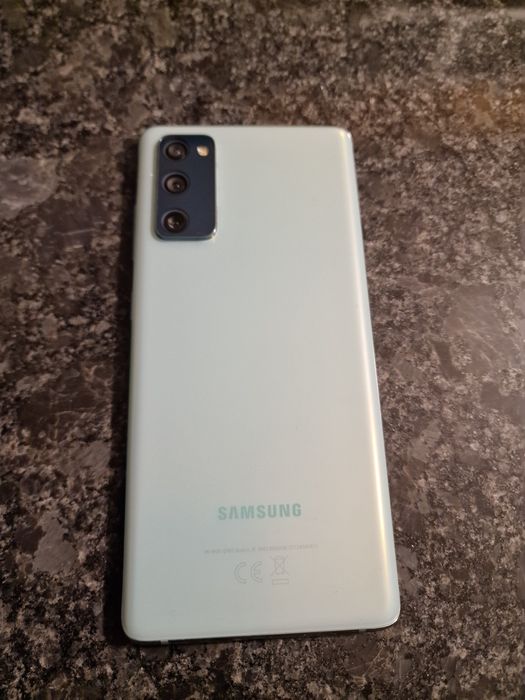 Vând telefon Samsung S20 Fe
