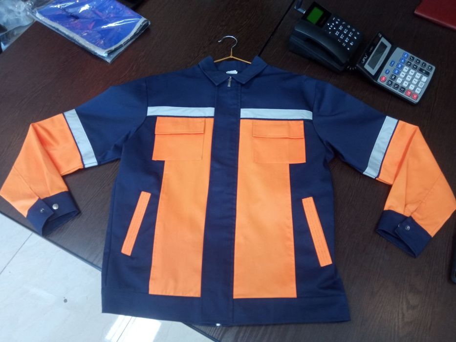 Спецодежда в наличии оптом