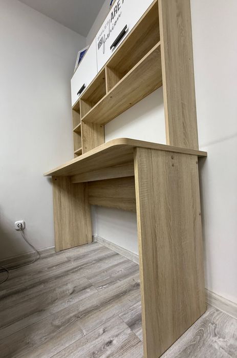 Стол письменный 120x60x185