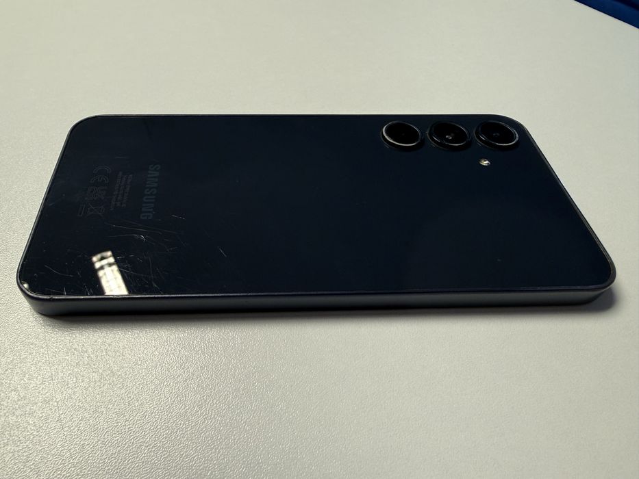Samsung A35 128 GB 6GB RAM