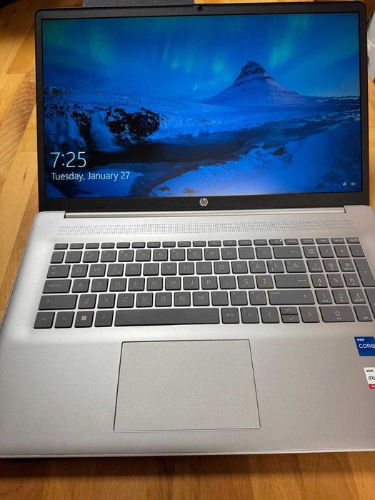 Laptop HP 17.3” Full HD Core i5 1334U, 16GB RAM, 512GB SSD, Windows 11