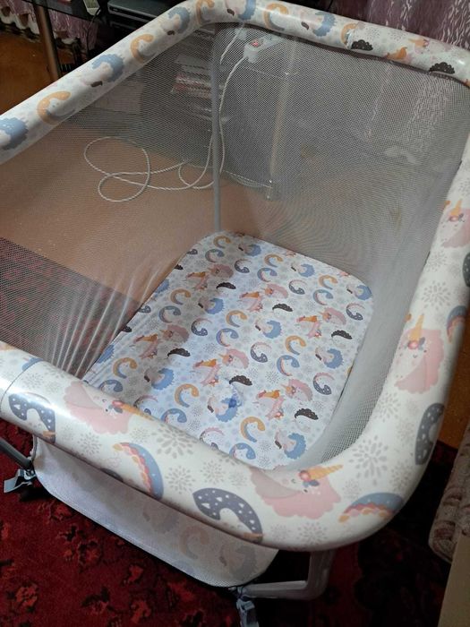 Манеж детский складной