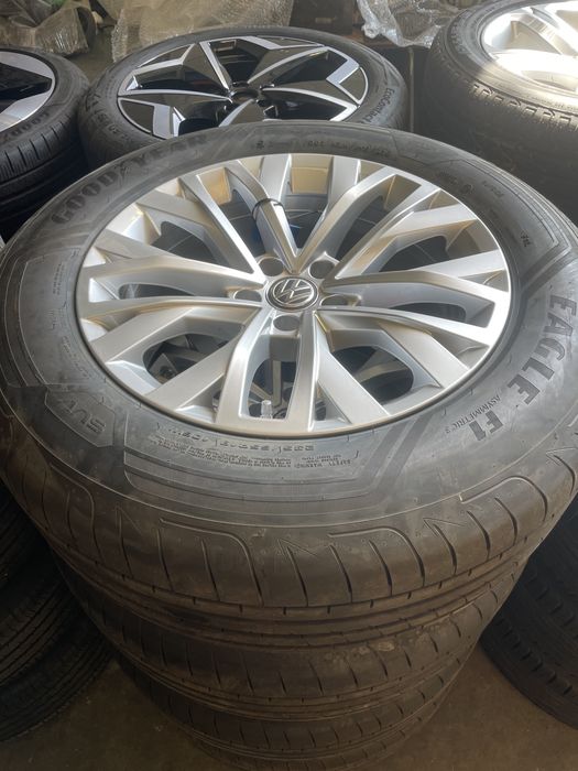 Jante vw touareg originale 235/65/18