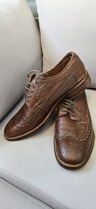 Pantofi din piele