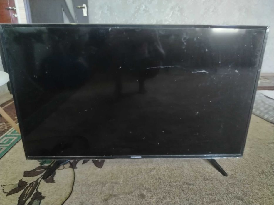 Rosso TV 50 дюймов, на ЗАПЧАСТИ