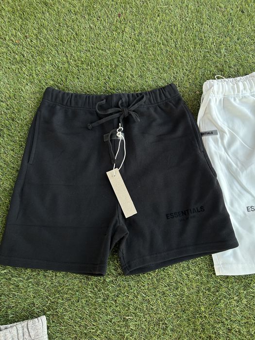REDUCERE Pantaloni scurti // ESSENTIALS \\ Fear of God / Premium