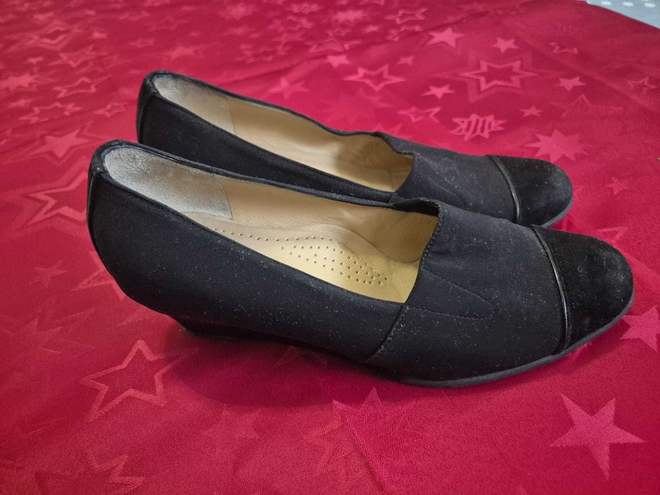 Pantofi elegant din piele întoarsă pentru femei nr. 38