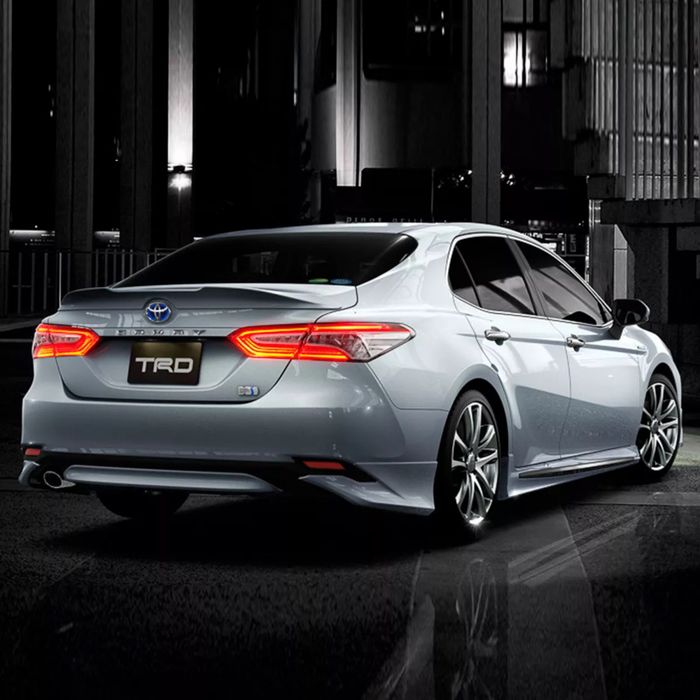 Продам Camry TRD обвес тюнинг на бампер самри