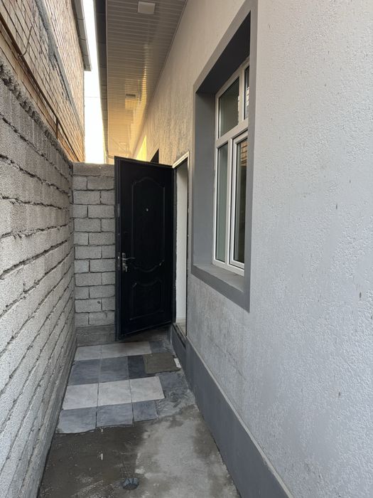 Продаётся 2х комнатный дом в общем дворе Uy sotiladi 2 xonali 52 kv.m