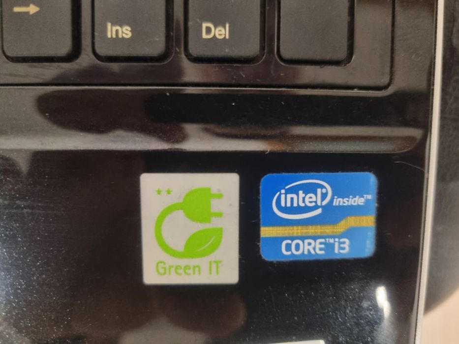 Laptop Fujitsu AH531 Intel I3, functionabil