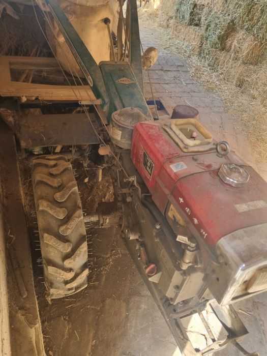 Мотоблок сотилади