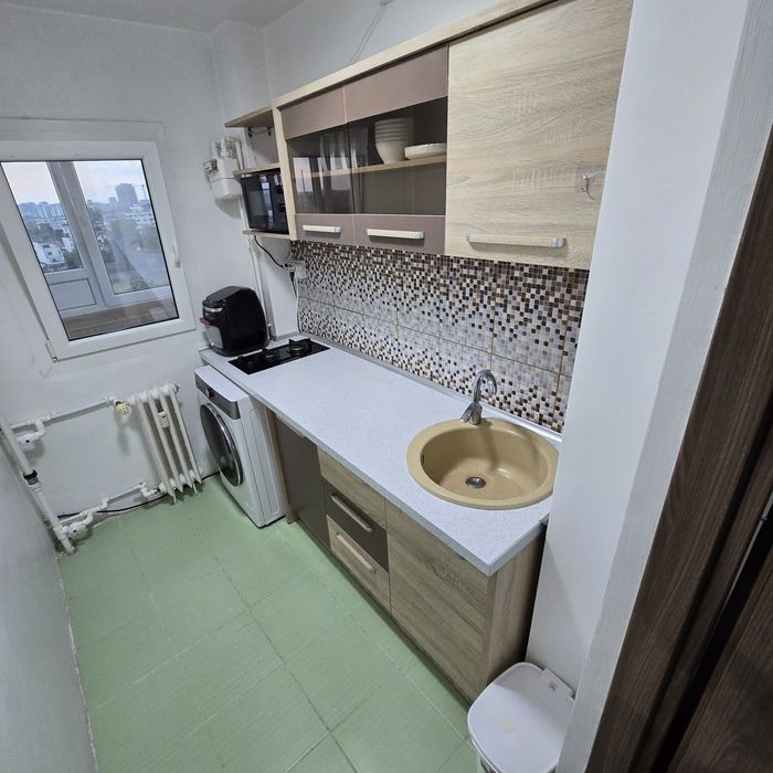 Garsoniera de inchiriat Vitan - 34mp, balcon